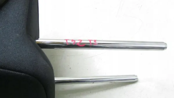 Nissan X-Trail T32 achterste hoofdsteun OEM 187/503 image 5
