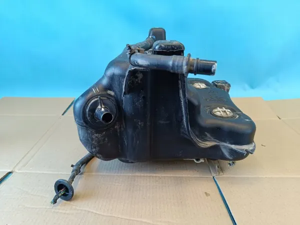 Skoda AdBlue-Tank & Pumpe OEM 5Q0131969F 3Q0131877D image 6