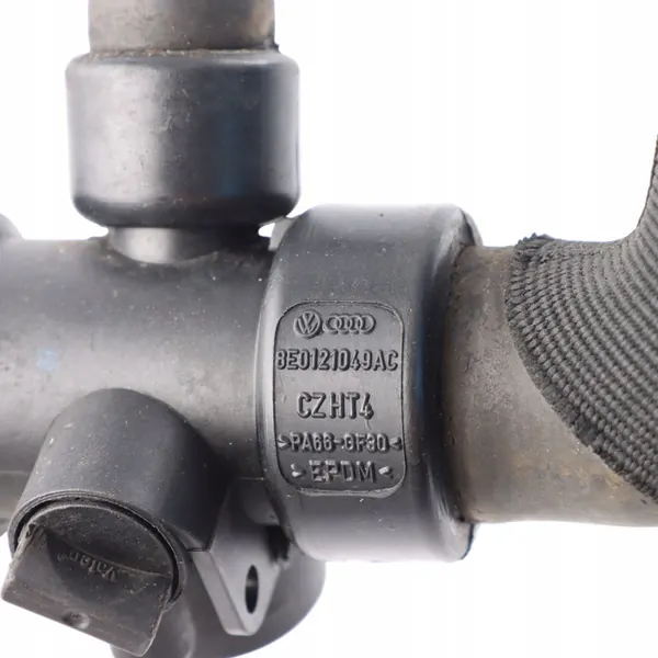 Audi A4 B7 Jäähdytyslinja 2.0 Diesel 8E0121049AC image 10