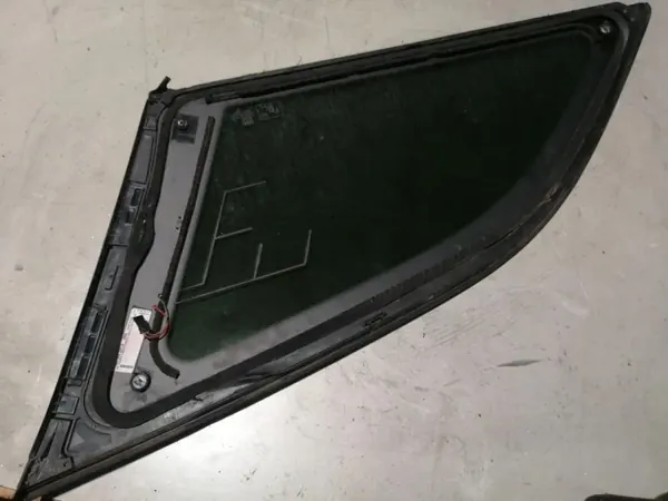 Gebrauchte Audi OE Heckscheibe links OEM 4G9845297D image 4