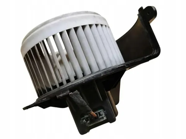 Lämmitys OEM 173830100 Renault Master III Pakettiautolle image 5