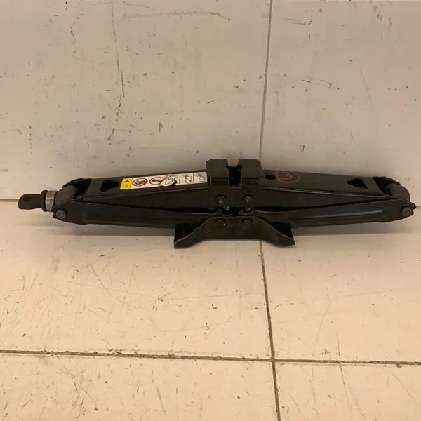 Cric voiture OEM 55625854235478521478745632 pour Dodge RAM 1500 image 2