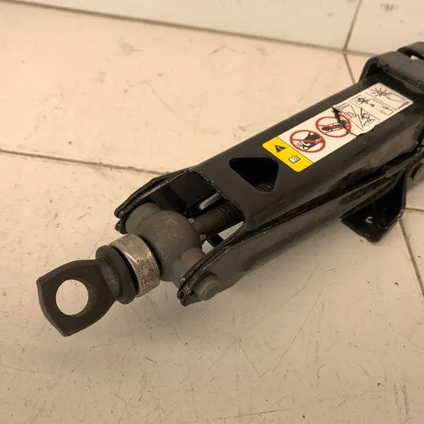 Cric voiture OEM 55625854235478521478745632 pour Dodge RAM 1500 image 6