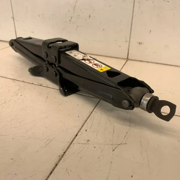 Cric voiture OEM 55625854235478521478745632 pour Dodge RAM 1500 image 8