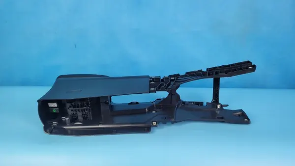Opel Mokka II B middenconsole armsteun OEM 9835185180 image 5