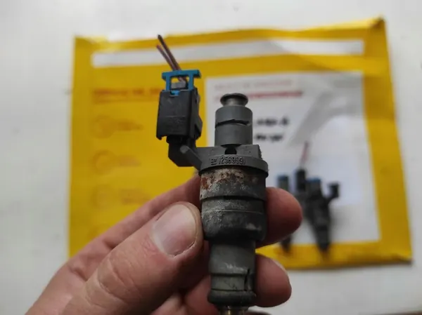 Iniettori OPEL ZAFIRA A 99- 2.2B 12569091 image 3