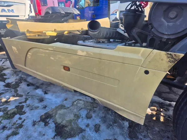 OEM ZABUDOWA MIĘDZYOSIOWA SPOILER PRAWA DAF XF 106 image 2