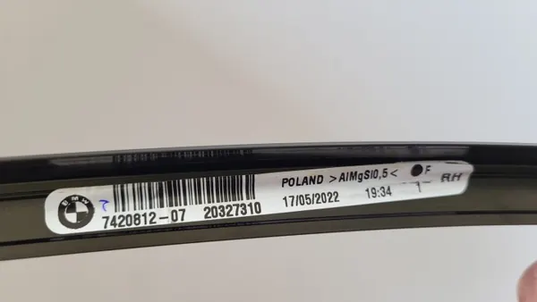 BMW X2 F39 runkopäällyste tiiviste OEM 7420818 image 5