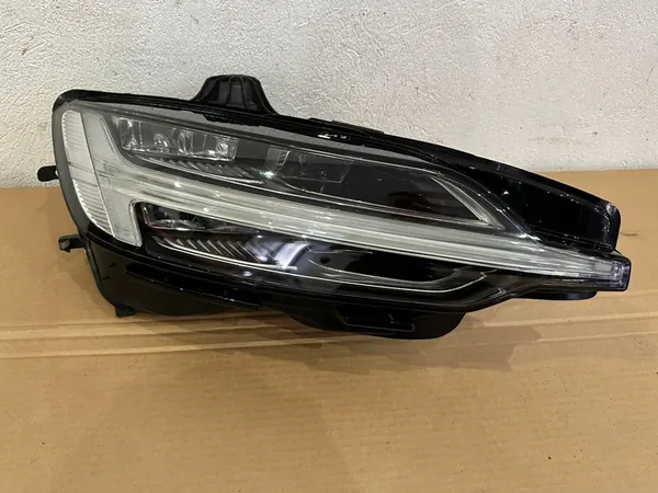 VOLVO V60 S60 MID LED VALOT SETTI 32338013 32338015 image 6