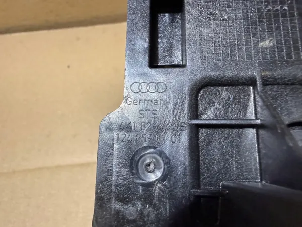 Poignée d'ouverture capot Audi A6 C8 A7 OEM 4K1823533C image 6