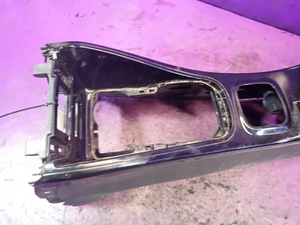 Renault OE Middenconsole OEM Zawada-386623- Gebruikt image 3