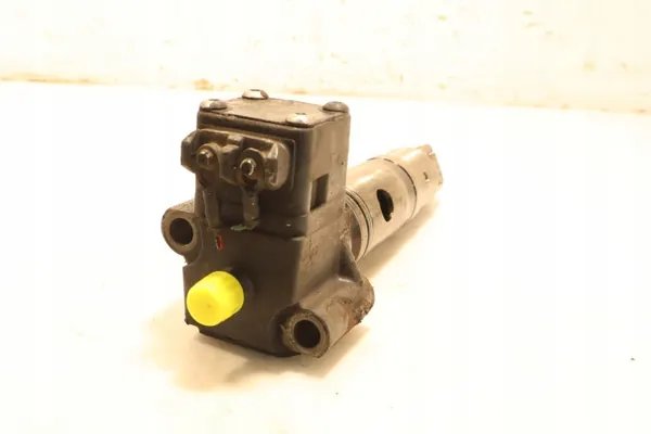 Pompe à injection Mercedes-Benz A0280746902 d'occasion image 6