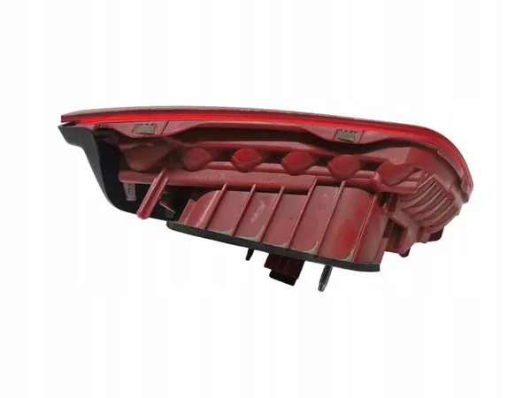 Luz LED de maletero derecha VW Touareg II 7P image 3