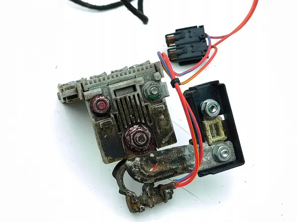 Mitsubishi Outlander Pyrotechnische Klema 2014 PA6TG35 image 7