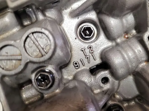 Opel T29171 Vaihteiston hydraulinen ohjausyksikkö image 3