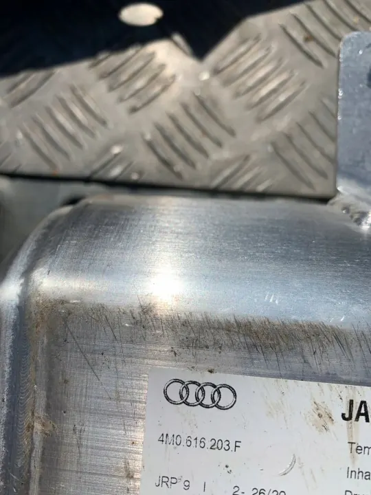 Lufttryckstank OEM 4M0616203F/4M0616204F Audi Q7/Q8 image 2