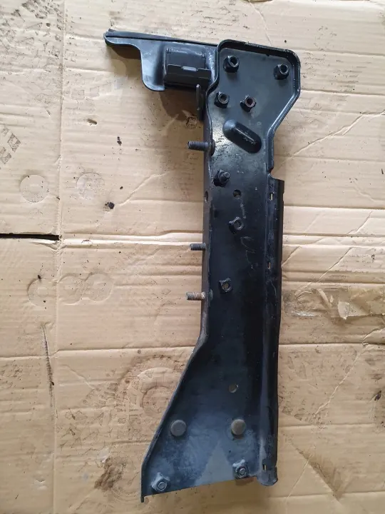 Support d'aile Scania R OEM 1234777865 - Pièce d'occasion image 2