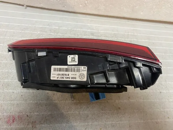 Luz trasera izquierda VW GOLF VII GTI 5G0945307P image 5