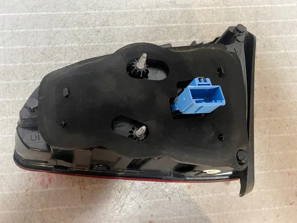 Luz trasera izquierda VW GOLF VII GTI 5G0945307P image 7