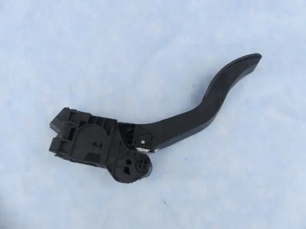 Potentiomètre de pédale d'accélérateur VW UP 1.0 MPI OEM 1S1723503A image 2