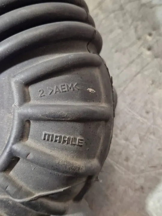 Nissan Juke I F15 2016 Luftansaugschlauch image 4