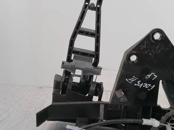 Linke Vordertürschloss Ford Focus II FL image 2