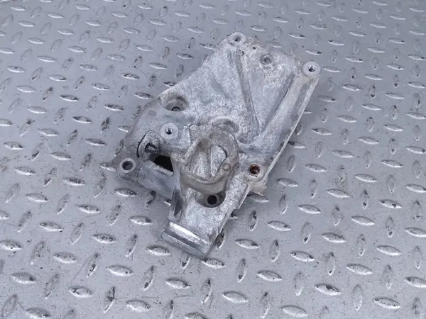 Suporte compressor ar condicionado Citroen DS4 2020 image 4