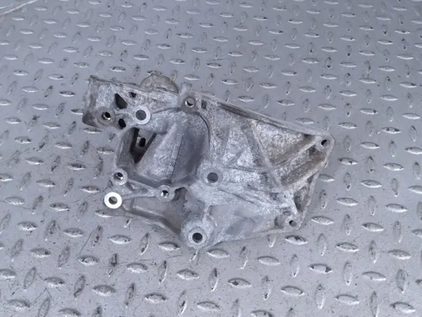 Suporte compressor ar condicionado Citroen DS4 2020 image 6