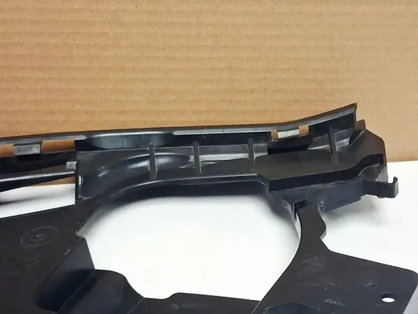 Suporte farol dianteiro esquerdo Volvo XC60 I OEM 31383885 image 6