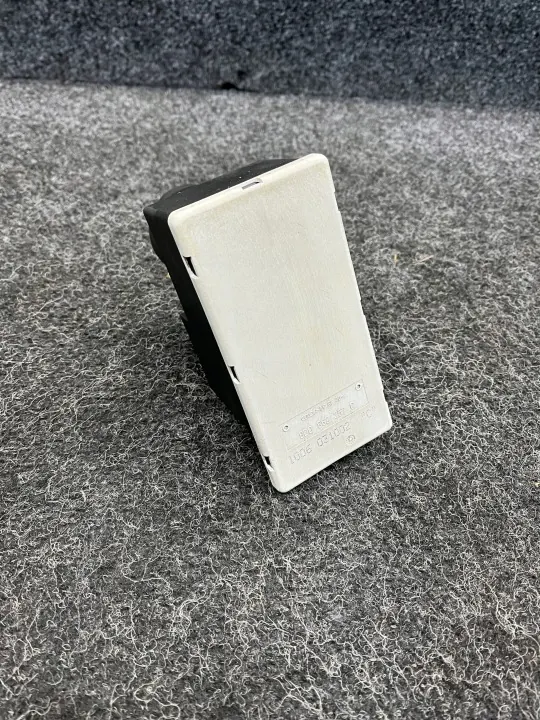 Centrale vergrendelpomp OEM 8D0862257C voor Audi A3 8L image 4