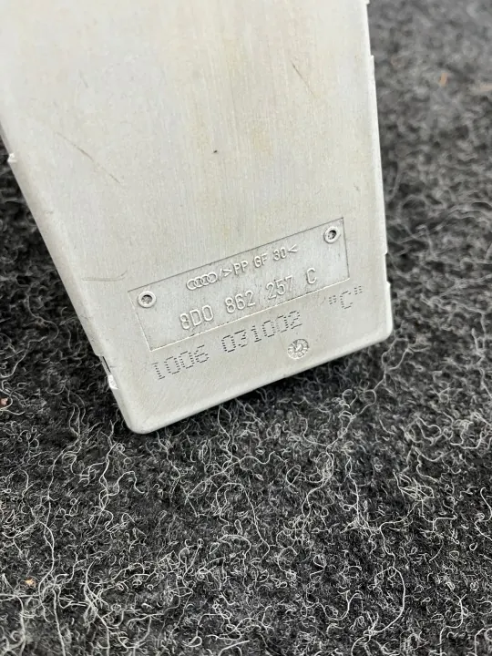 Centrale vergrendelpomp OEM 8D0862257C voor Audi A3 8L image 5