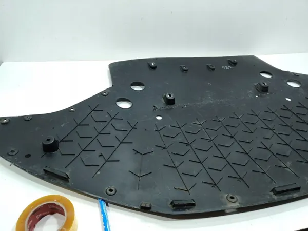 Capa para-choques dianteiro Tesla Model S OEM 1056376-00-C image 6