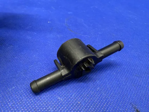 Audi OE 057127247K Kraftstofffilterventil - Gebraucht image 3
