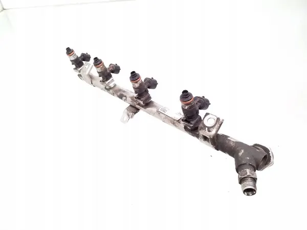 Iniettori completi Skoda Octavia Mk3 2016 04E129041F image 2