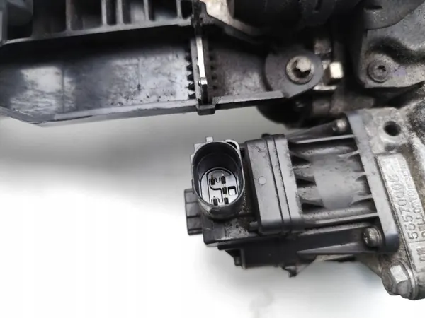 Válvula EGR Vauxhall OEM 55570005 para Insignia 1.6 D image 6
