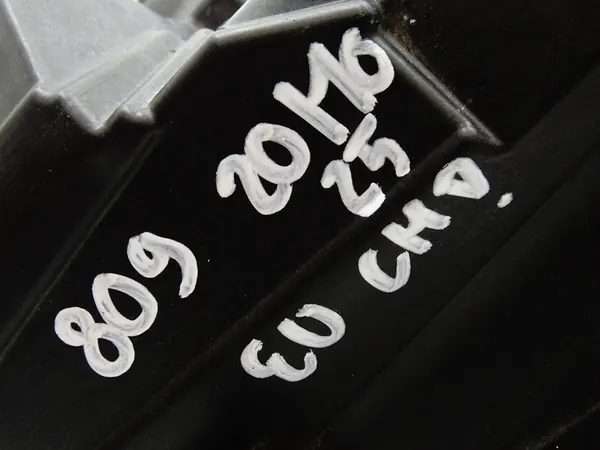 VW Golf VIII GTI GTD 19- Farol Halógeno Esquerdo Drl LED image 8