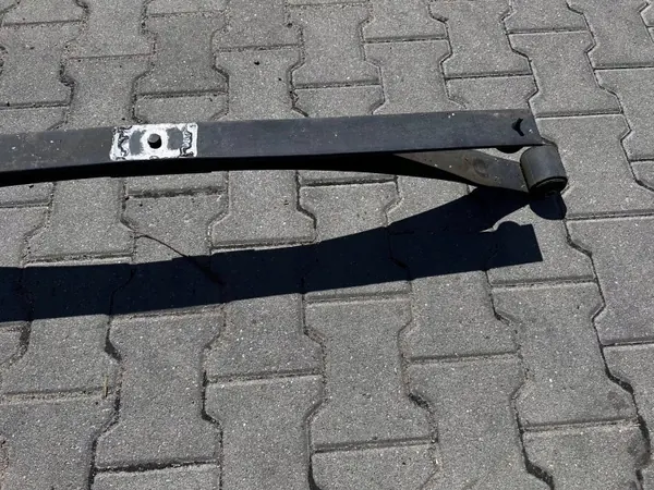 Gebruikte VW Caddy 2K5 achter verenblad OEM 2K5511151AQ image 3
