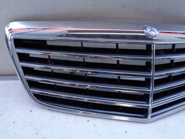 Griglia Mercedes E-Class W211 06- Lift image 2