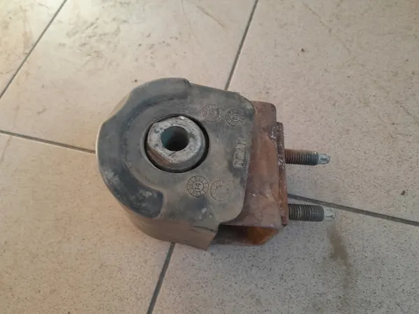 Ford Motorfäste OEM BL34-6B032-AD för F150 2014-17 image 3
