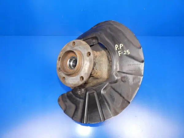 OEM 678554 Etu-Oikea Pyöränapa BMW X3/X4 X-Drive image 2