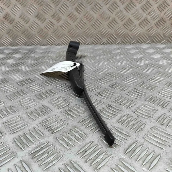 Ruitenwisserarm Audi A1 Sportback 1.0L OEM 82A955425 image 3