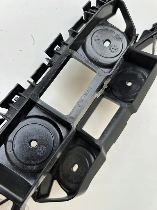 Deslizamento de para-choque traseiro VW Polo direito 6C6807394B image 3