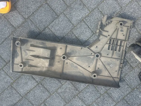 Proteção Inferior Motor Lexus IS300h image 5