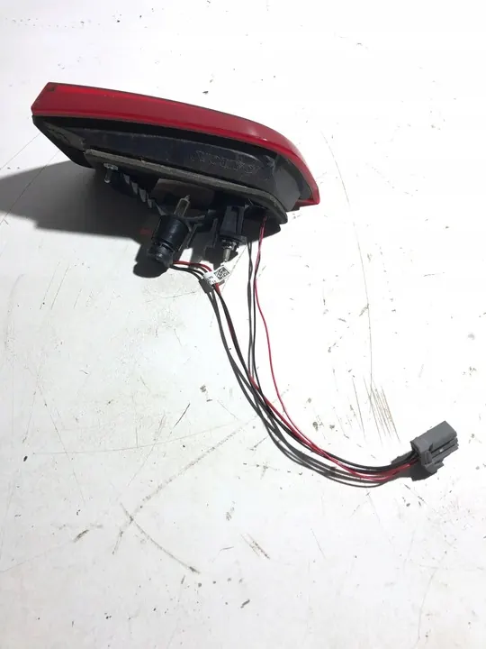 Volvo S60 II höger baklampa sedan 10-18 image 2