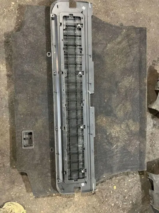 Tapeta maletero BMW X5 E53 OEM 51498402197 Usado image 2
