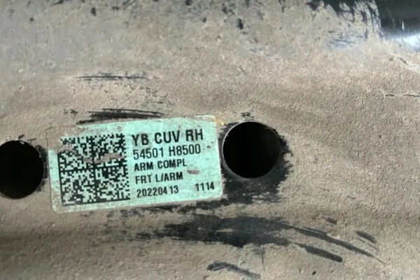 Braccio di controllo anteriore KIA 1.0L benzina 2022 OEM 54501H8500 image 3