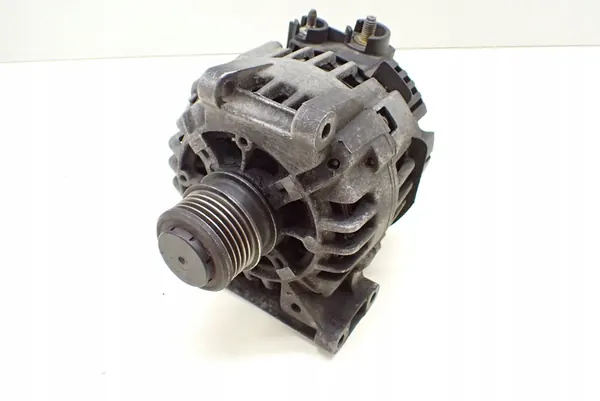 Vaihtovirtageneraattori Mercedes W168 A-luokka 1.7 CDI A0121544402 image 2