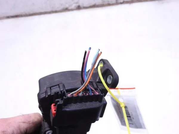 Sensor de Posición del Acelerador Mazda 5 CR Lift I 2.0 16V 4M51-9F836-AK image 4