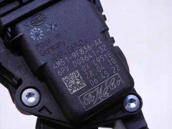 Sensor de Posición del Acelerador Mazda 5 CR Lift I 2.0 16V 4M51-9F836-AK image 7