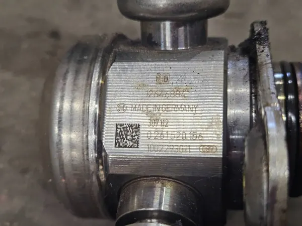 Pompe à carburant Opel Insignia A OEM 12646884 Occasion image 4